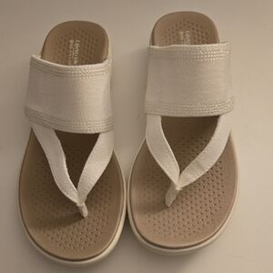 Life Stride White Sandals